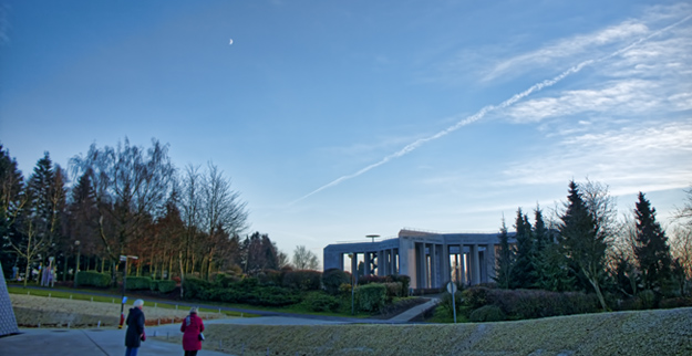 Photograph of Memorial du Mardisson on late November evening.